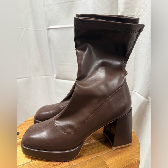 Amazon Putu Platform Chic Brown Heeled GoGo Boots - Picture 2 of 6